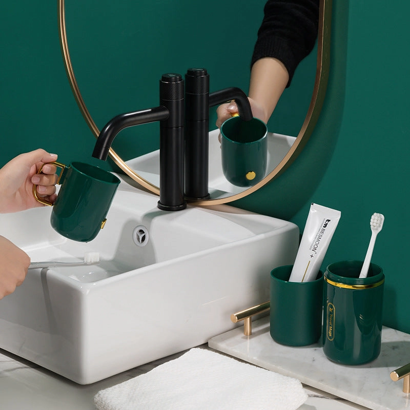 Toothbrush storage case